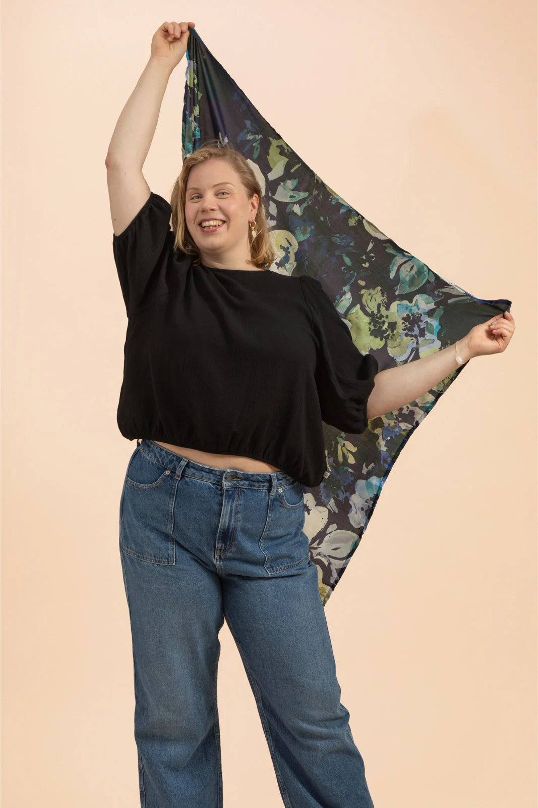 Cropped Blouse, Black - Image 11