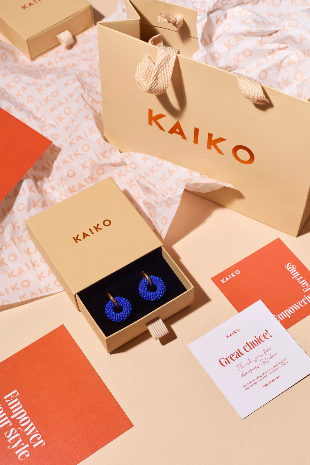 Veda Earrings, White & Silver - Image 4