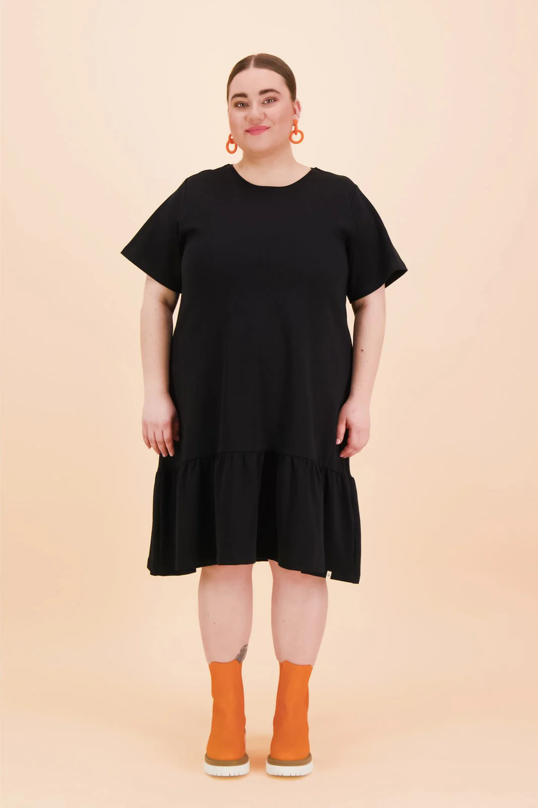 Ruffle T-shirt Dress, Black - Image 5