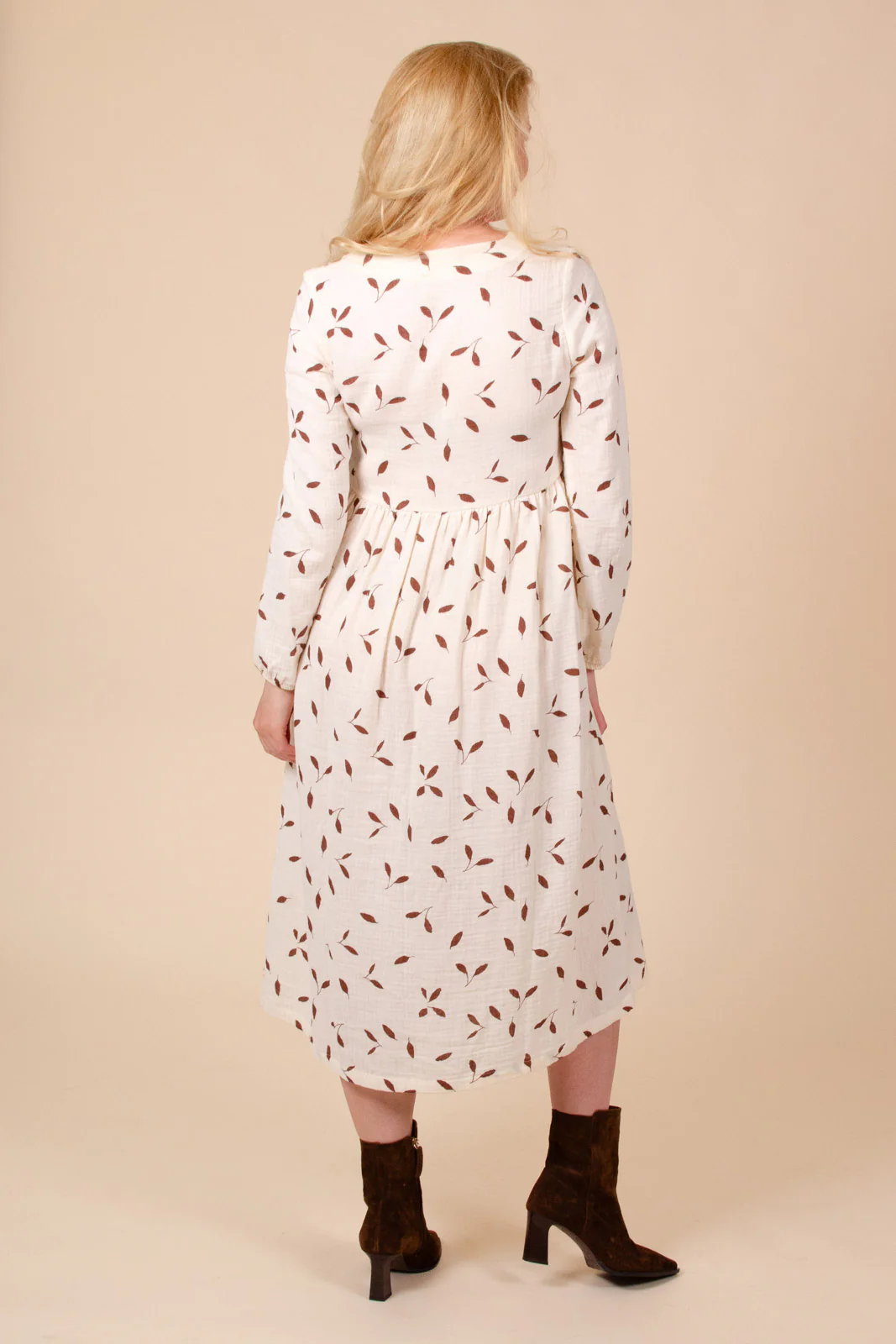 Button Dress, Wind - Image 7